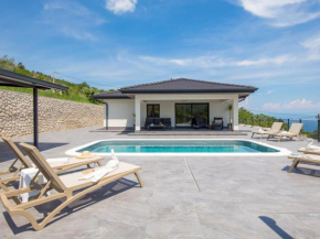 Holiday Home Villa Mantis by Interhome